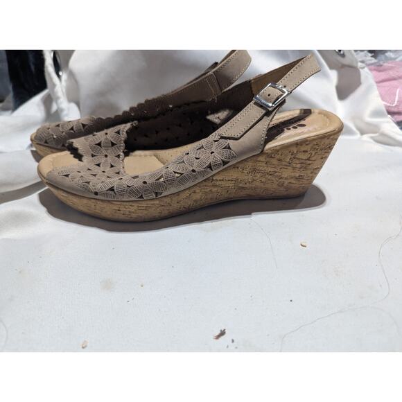 Spring Step Womens Laser-Cut Leather Wedge Sandals Italy sz 9 / 41 EUC coastal - Picture 2 of 5